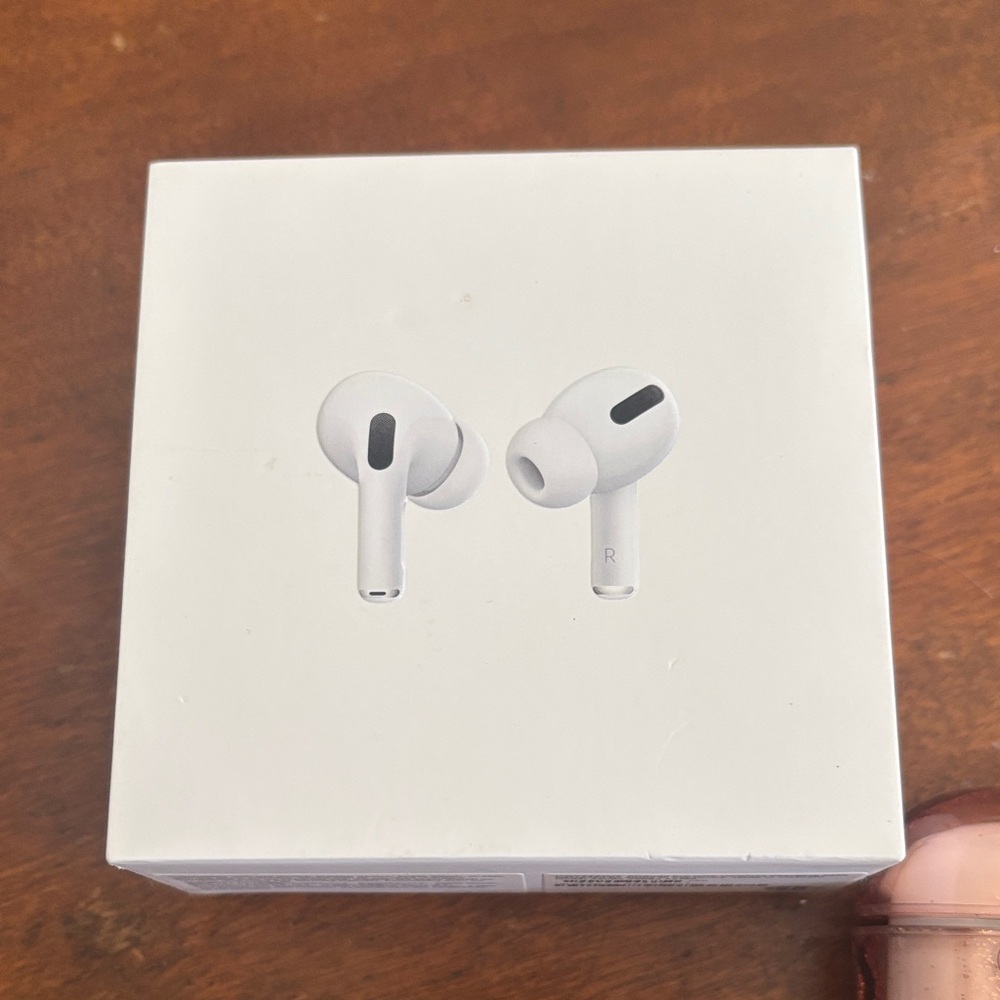 Apple AirPods Pro with White Finish
